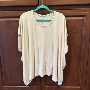 Talulah batwing top sz L